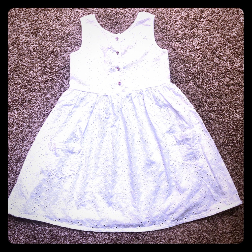 Girl’s White Dress